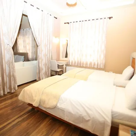 Lako Hotel Korce