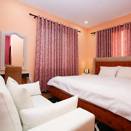 Lako 4* Korce